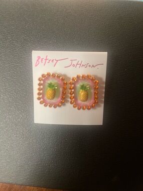 Betsey Johnson Fun Pineapple Earrings 🍍